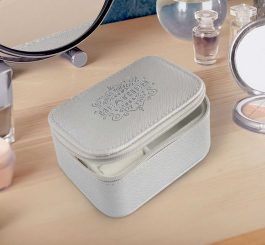 21120-jewellery-box-lifestyle-1-4.jpg